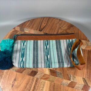 Nena & Co.‎ Wristlet Blue Brown Leather Womens Pom Poms Zipper